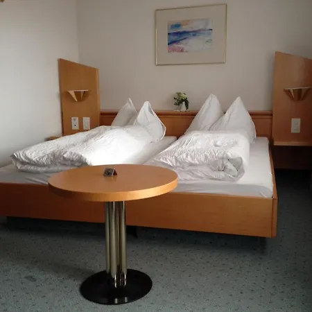 Hotell Ahorni Oberwald